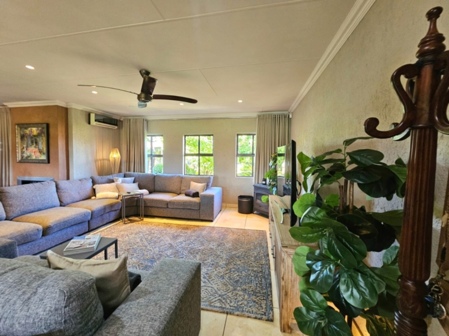 5 Bedroom Property for Sale in Grimbeeck Park North West